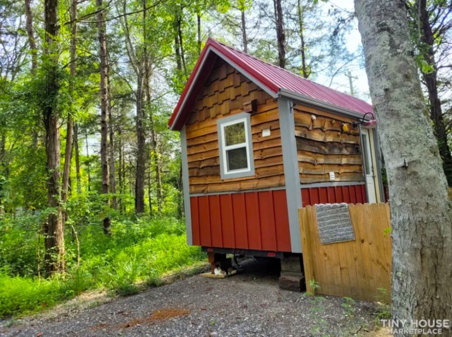 Carols Rustic Tiny House For Sale 003