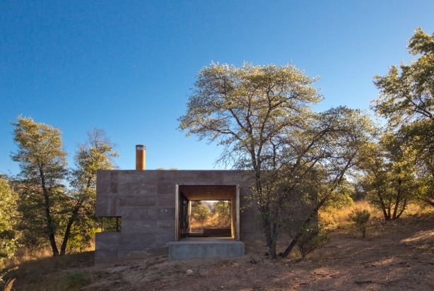 Casa Caldera Modern Small Cabin 001