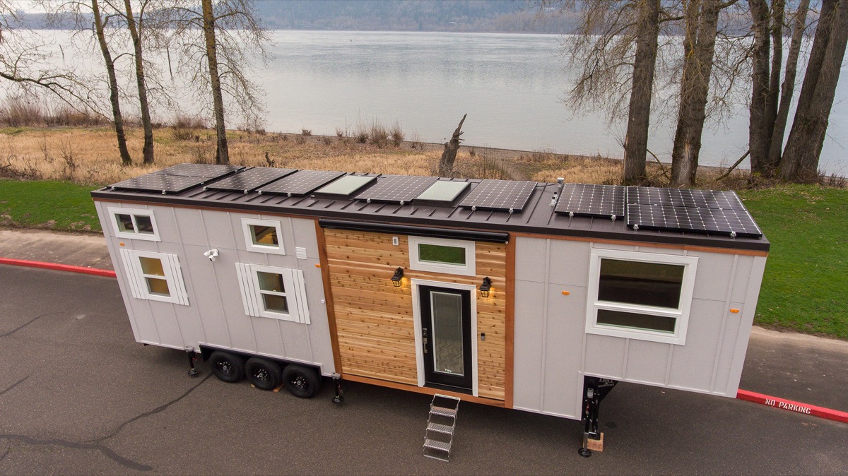 Cayman Tiny House by Tiny Innovations 001