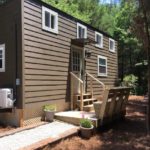 Cedar Hideaway Tiny House Vacation in Chesnee 001