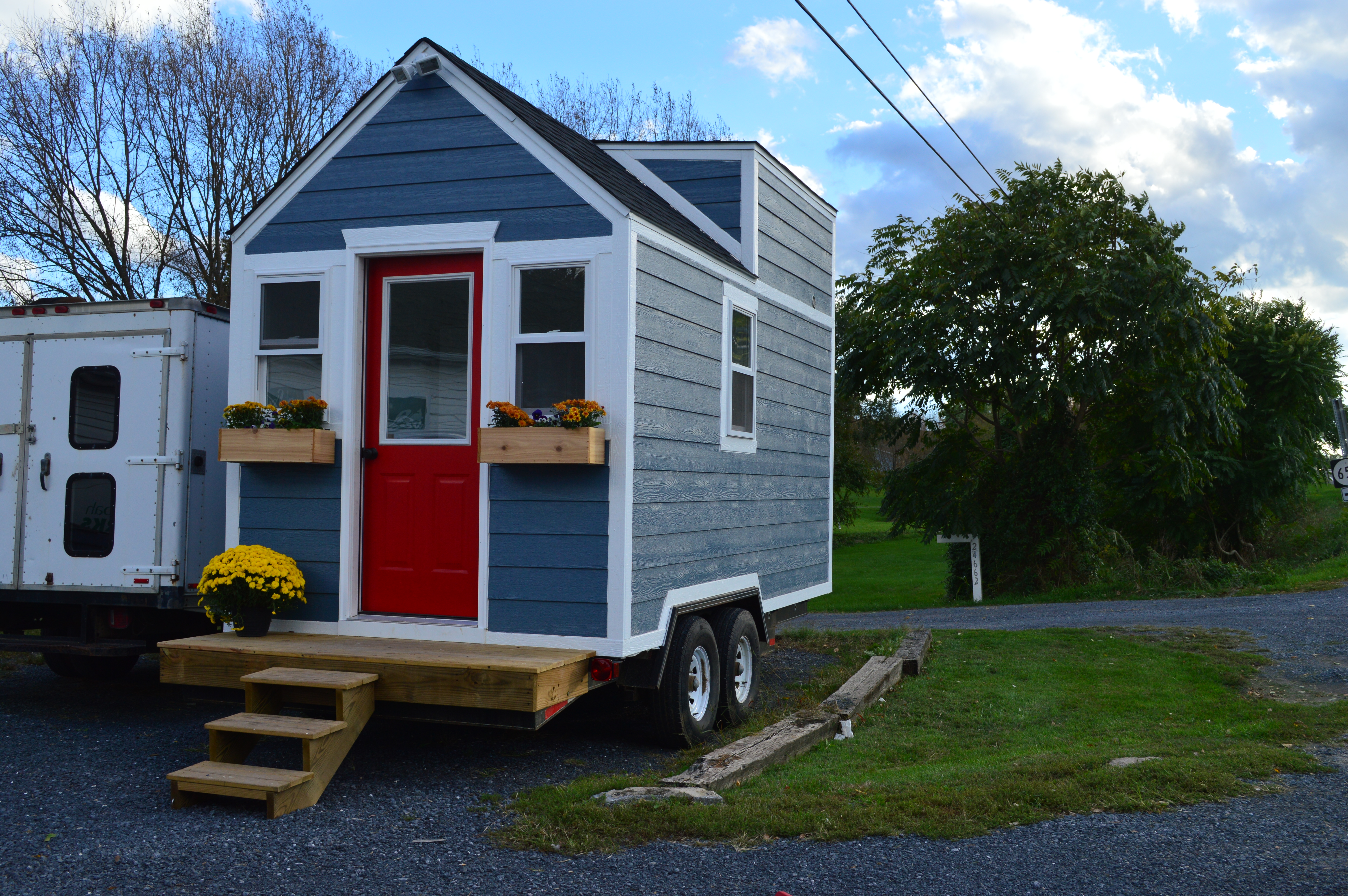 charlotte-tiny-house-for-sale-001