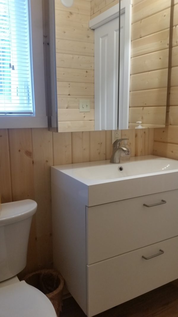 construction-of-the-daniel-miller-tiny-house-035