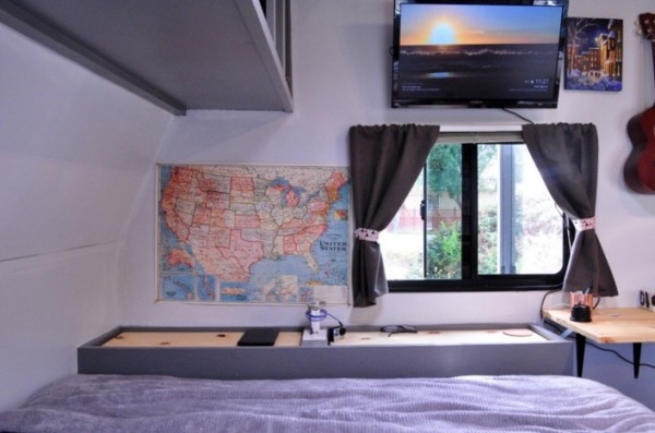 Couple Renovate Travel Trailer into Nomadic DIY Tiny Home 0012