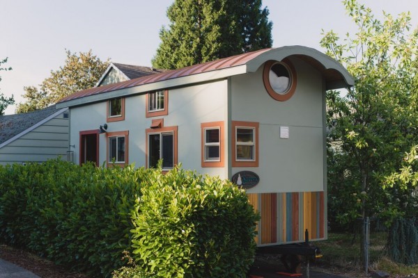 Couple's $25k DIY Smouse Tiny House on Wheels 001