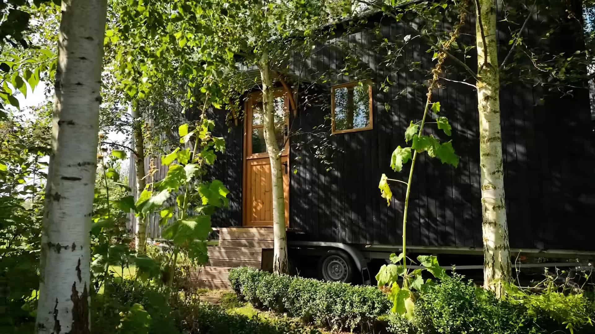 Tiny House for Artistic Living
