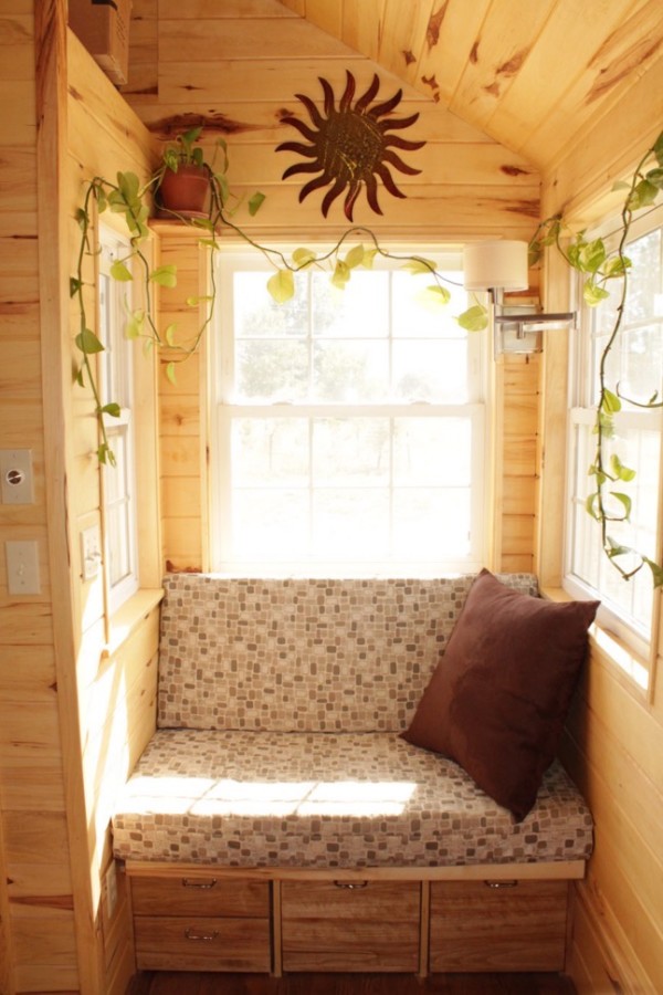 Couples Off Grid Tiny House on Wheels 003