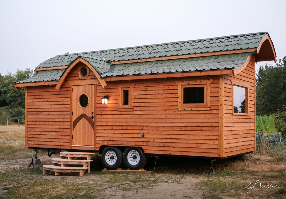 Damselfly Tiny House by Zyl Vardos 001