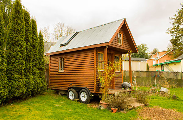 Dee-house-exterior