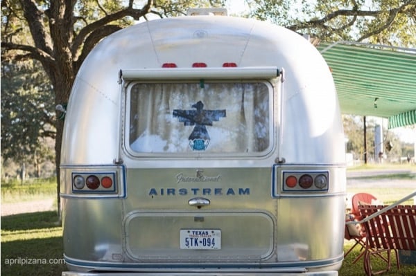 Dierks-Bentley-Vintage-American-Airstream-001