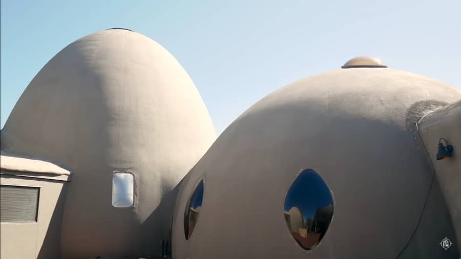 Dome Home – MADE OF 10 DOMES – Was Built w Balloons & Foam!