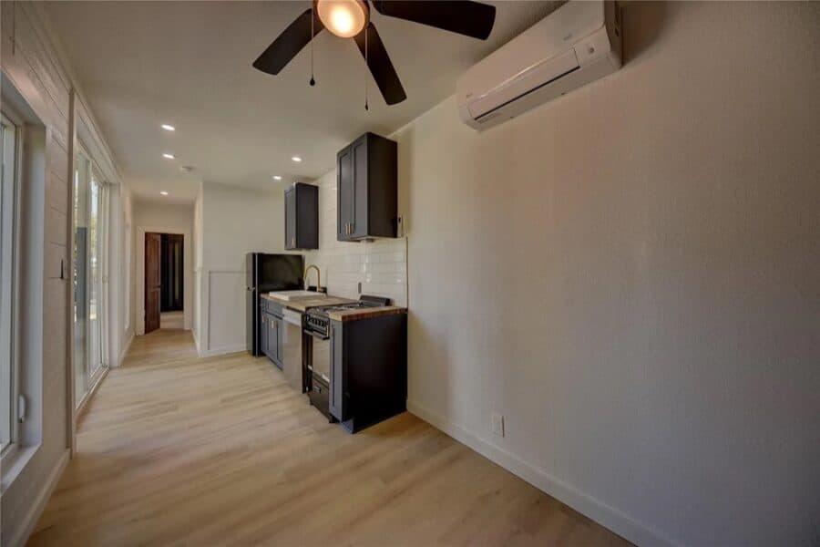 Duplex Shipping Container Home Brenham Texas 0025