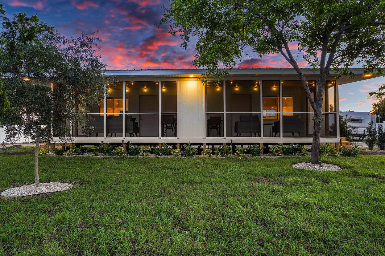 Modern Duplex Tiny House in Tampa, FL