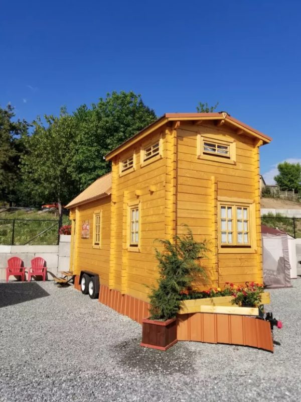 EuroCabin Log Cabin Tiny House Vacation on South Prairie Creek 0023