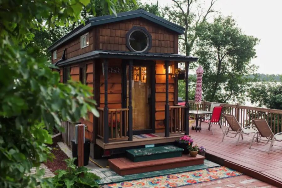 Family-friendly Tiny House Vacation in Minnesota Lakefront via Kim on Airbnb 001