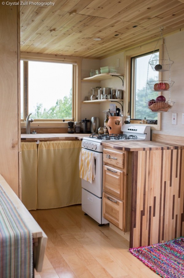 Family's Life in their Beautiful Tiny Home 009