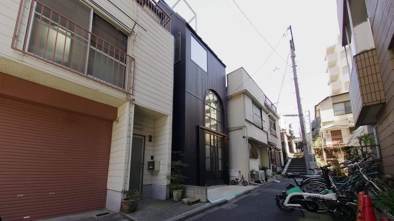 Tiny House in Tokyo Neighborhood