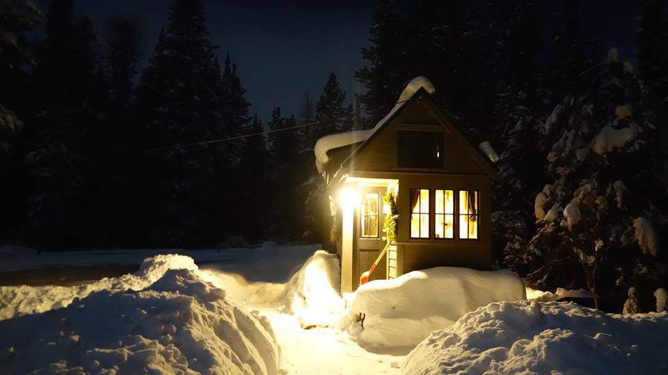Ariel’s Fy Nyth Tumbleweed Tiny House on Wheels