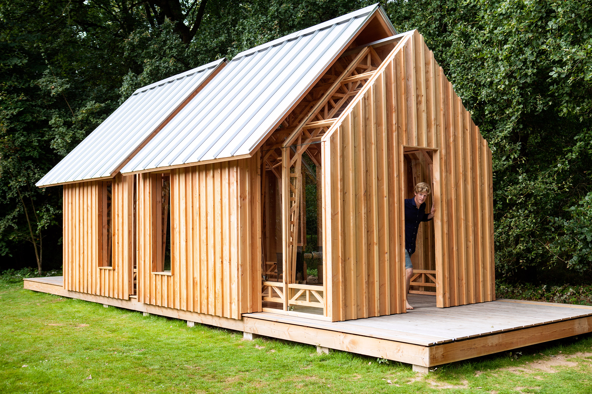 Garden-House-With-Sliding-Walls-For-Mom 3