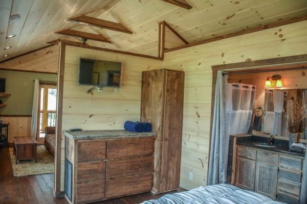 Gorgeous Tiny Cabin in Georgia You Can Stay In 007