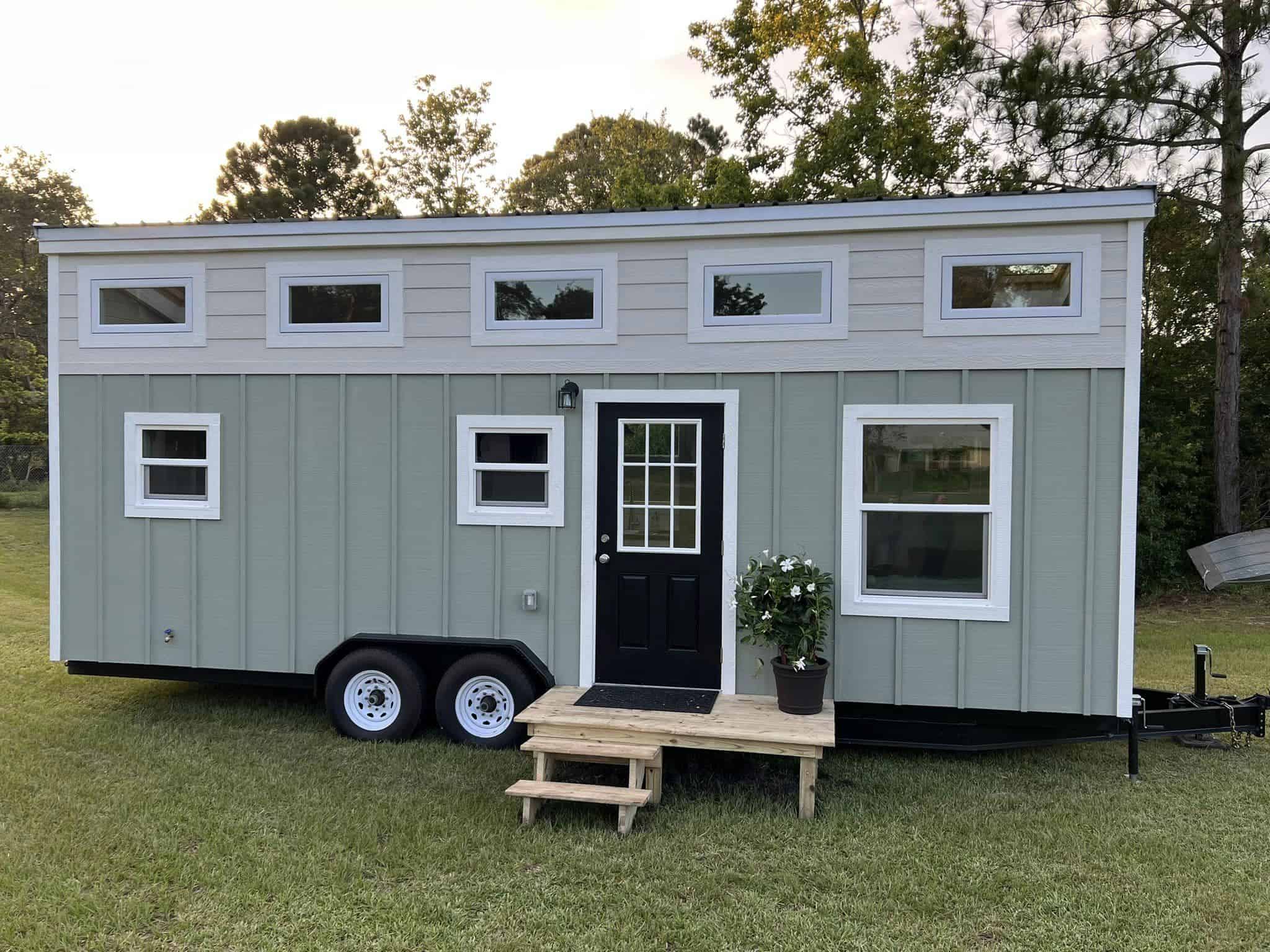 Gorgeous Triple L Tiny House with First Floor Bedroom