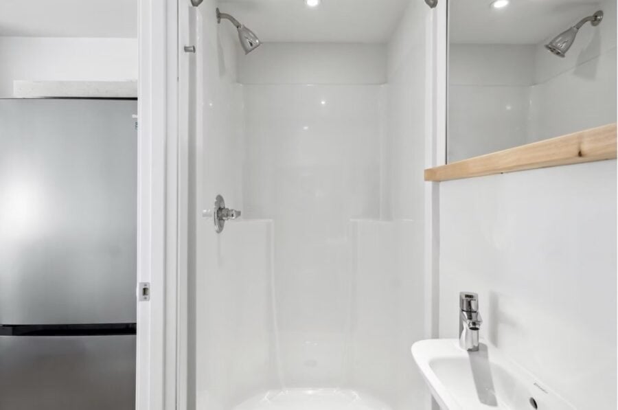 Grove Duplex entrance area with high-efficiency heat pump system