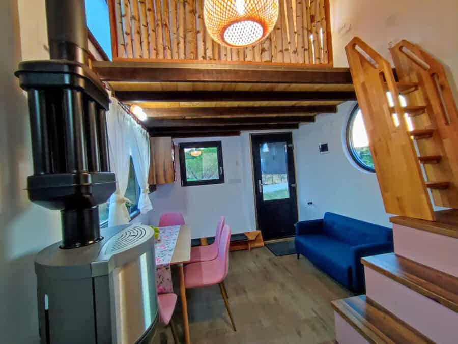 Guitar House in Romania 3