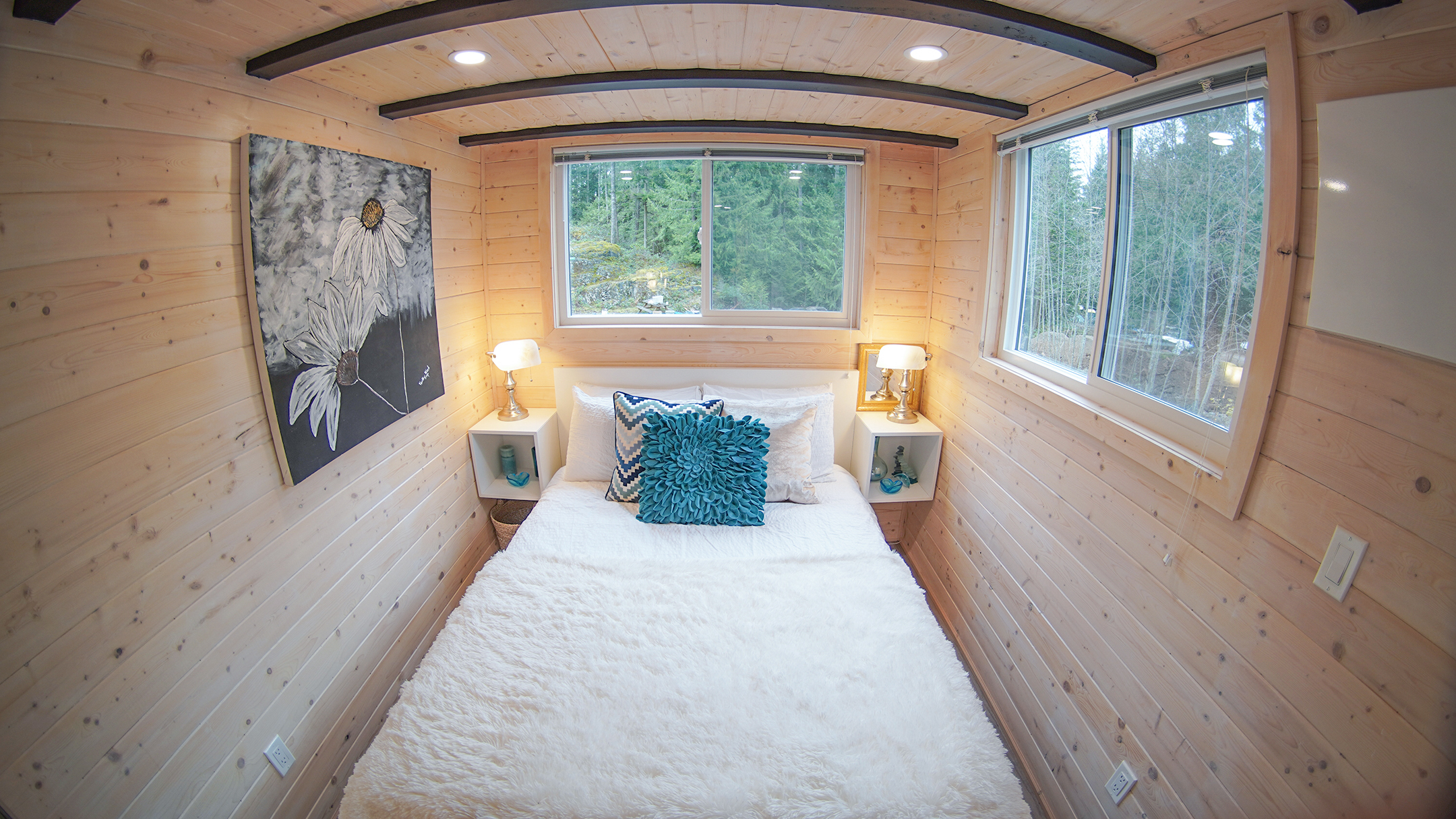 Half Moon Bay Tiny House Tour 6