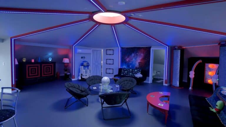 Getting A Rocketship Home He Built a Spaceship Home Above a Two Car Garage
