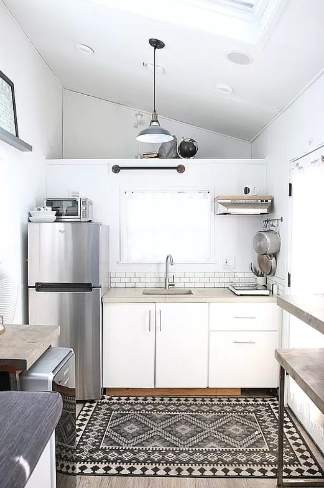 Her Modern Tiny House in LA For Sale 002