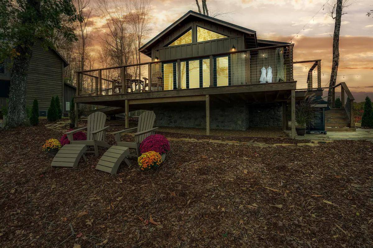Mountaintop Cabin with Jericho Views