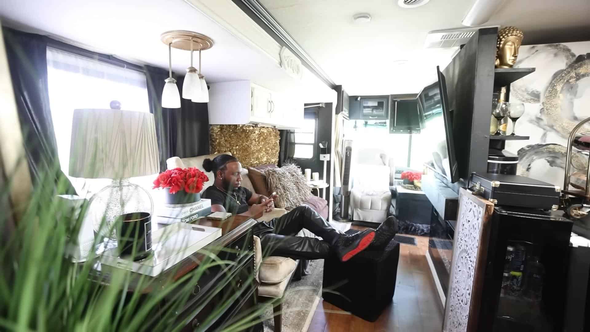 Luxurious Motorhome Interior with Modern Decor