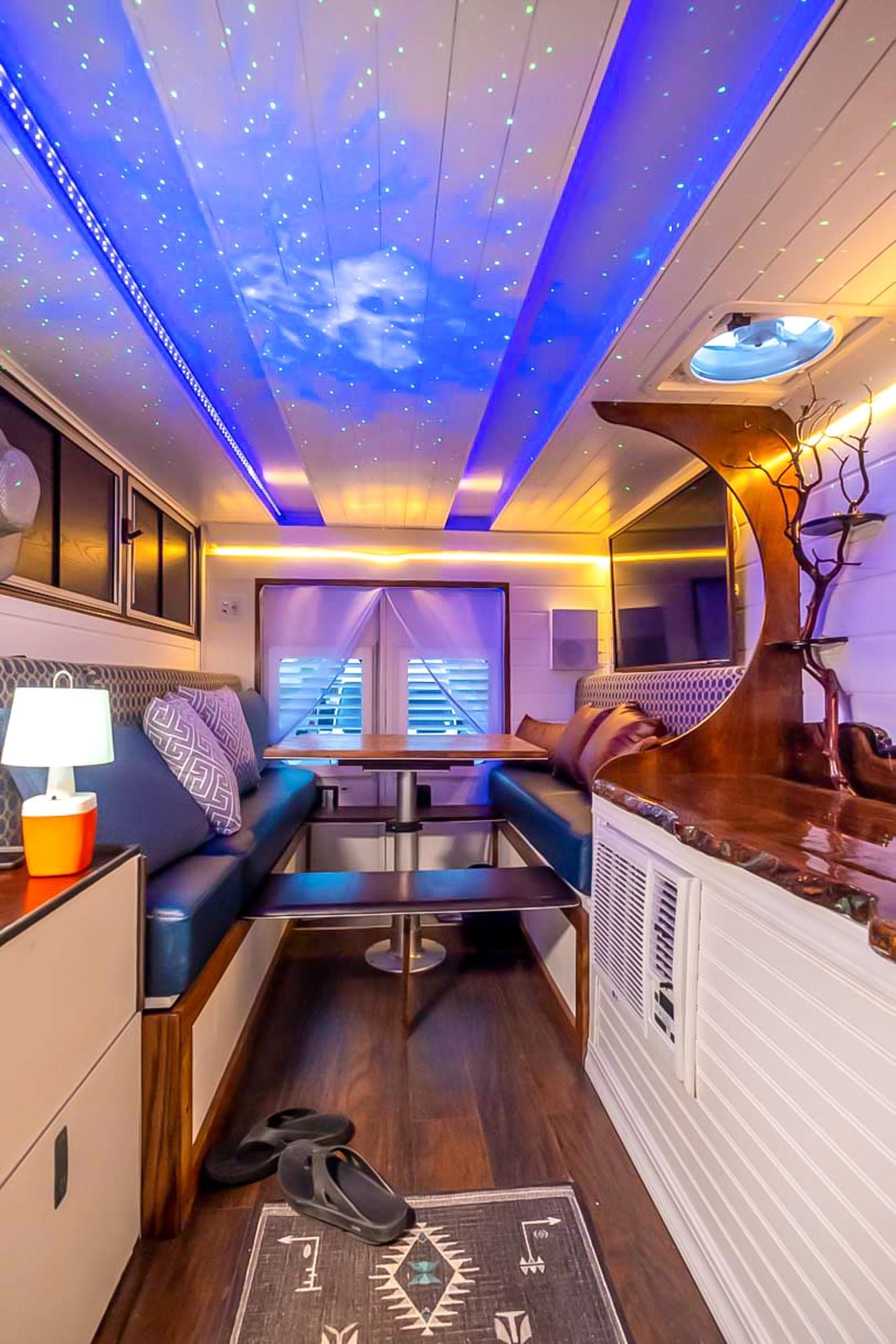 Cool The Weekender House Images