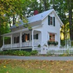 Historic-Doll-House-01