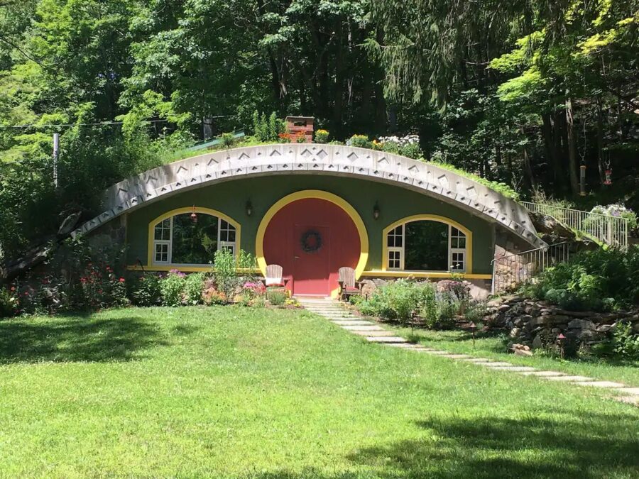 Hobbit House of Pawling 1