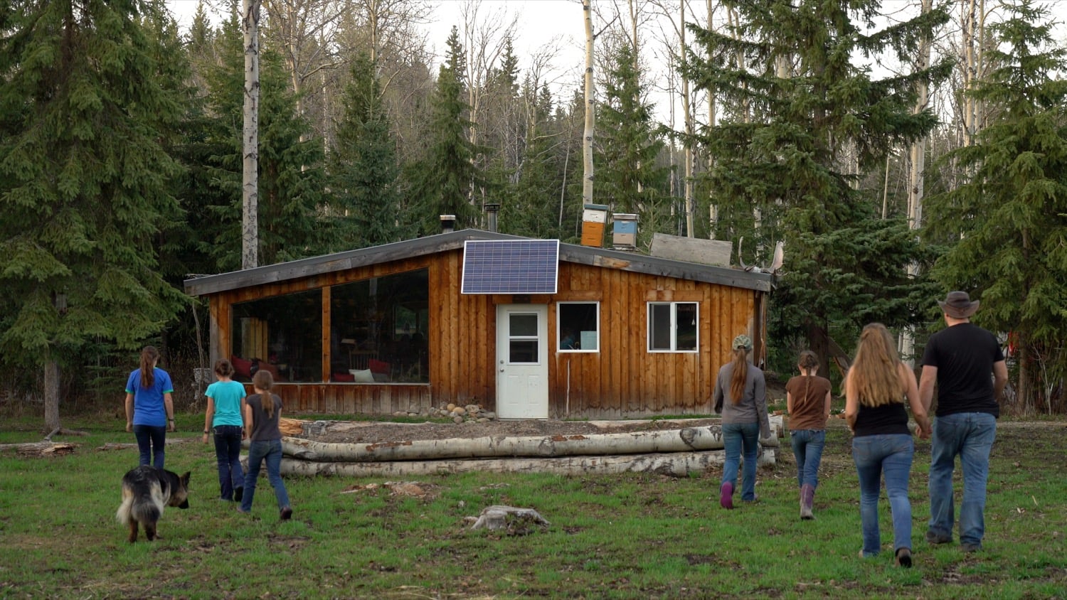 HomeMade Dwelling Differently Canadian TV Series Credit HomeMadeSeries-com 001