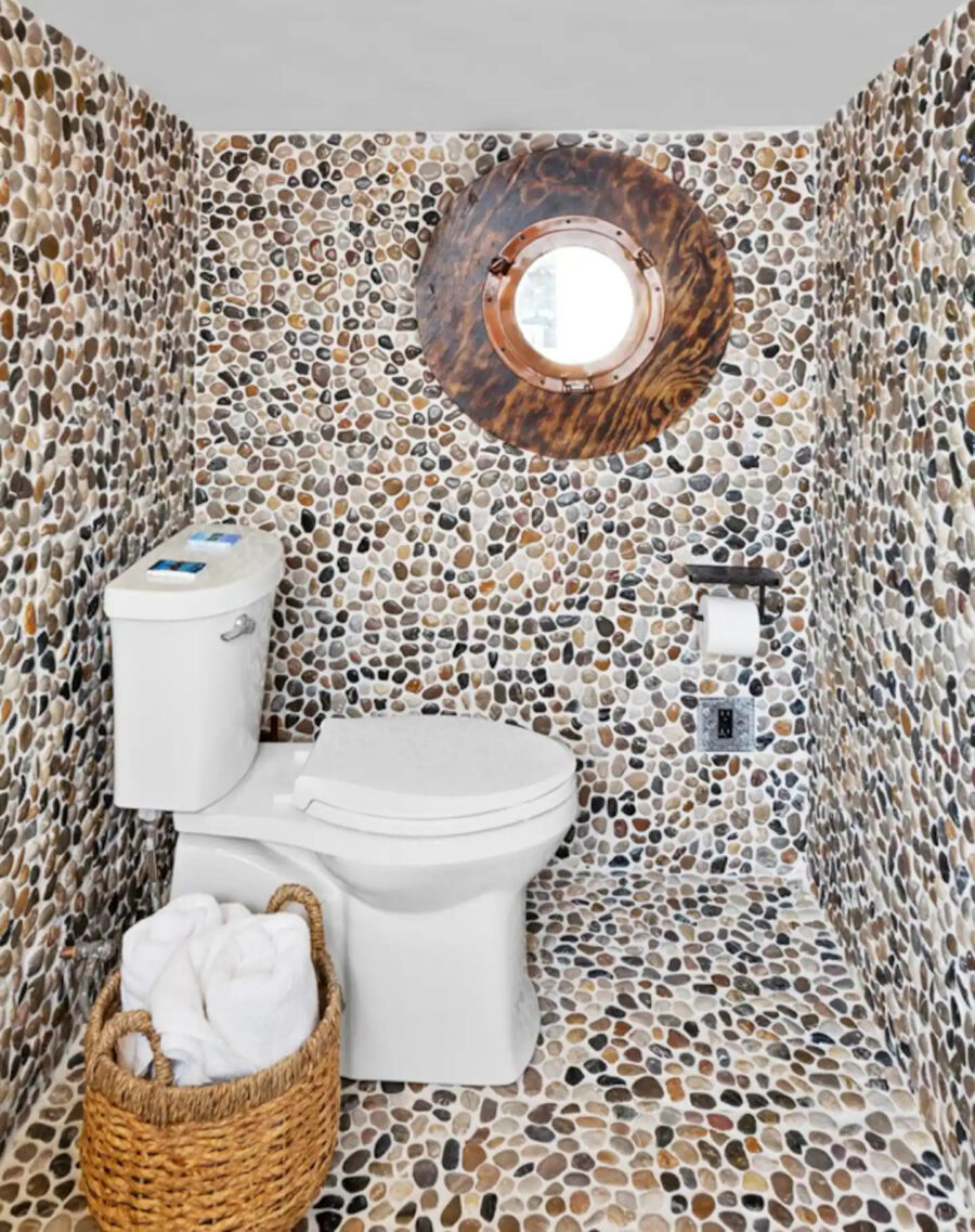 Incredible Stone Shower inside this Hobbit Hole 17