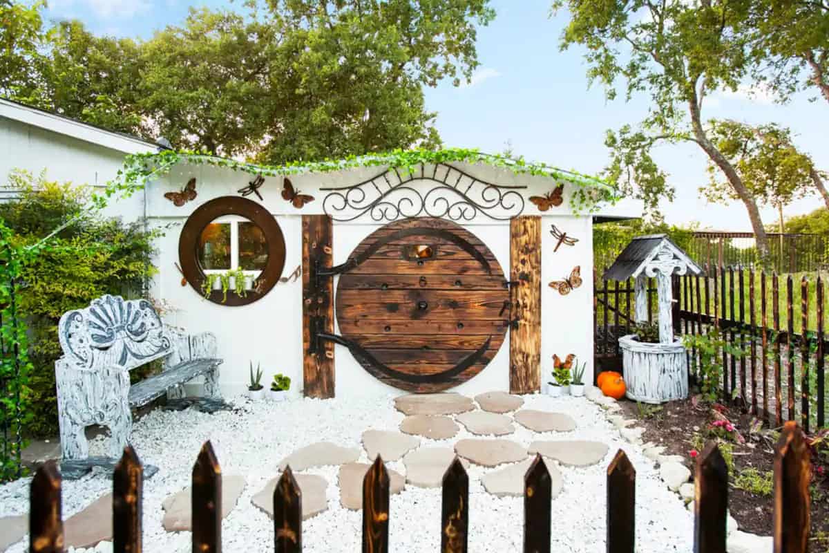 Hobbit Hole Micro Cottage Addition in Texas