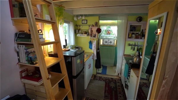 Karins DIY Tiny House in Portland 007