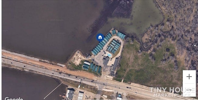 Waterfront community grounds at Fisherman's Cove on Lake Conroe