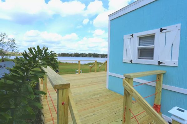 lakefront-tiny-house-in-orlando-006