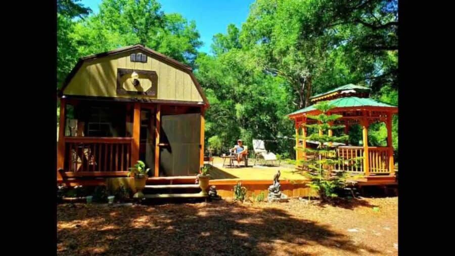 Lala Land Tiny Cabin in Bell FL
