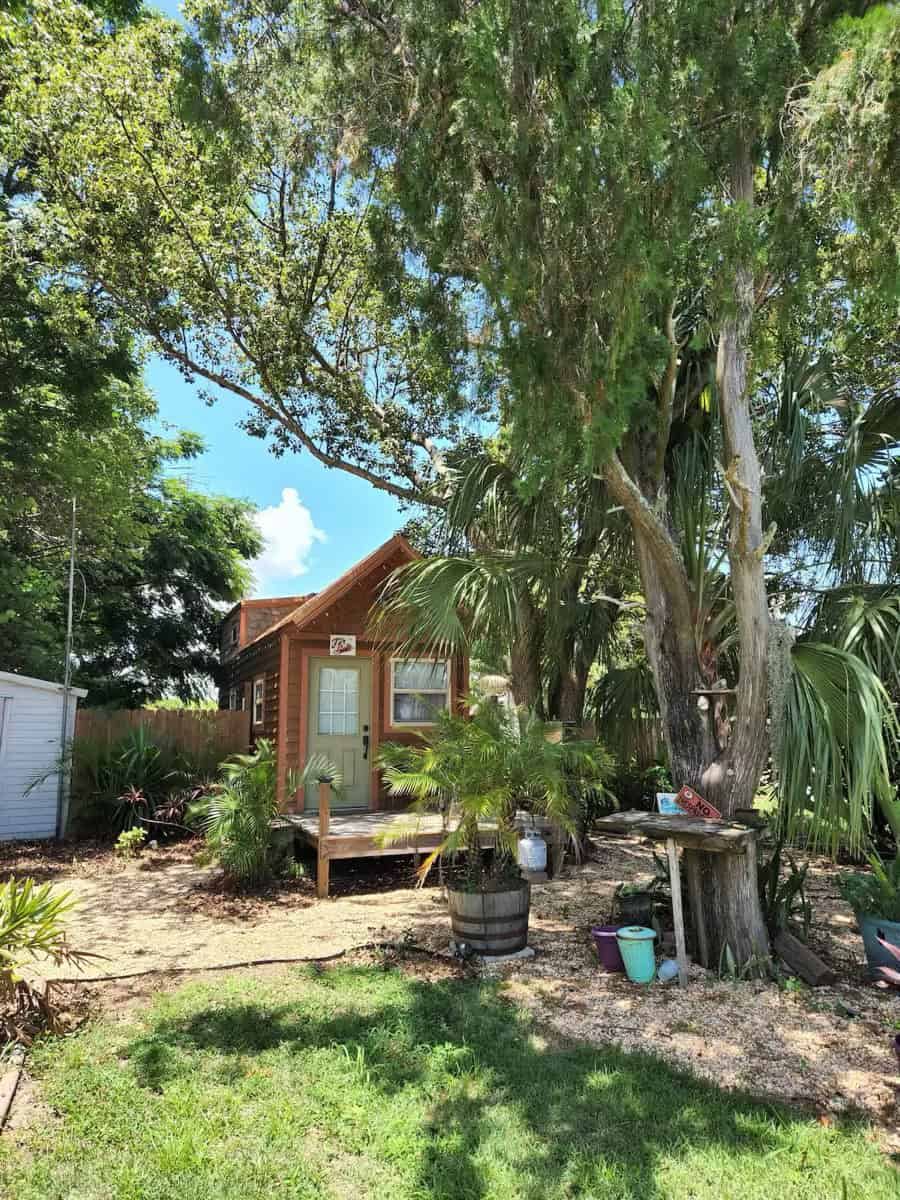 Lil’ Cedar Tiny Home on Crooked Lake – Babson Park, FL