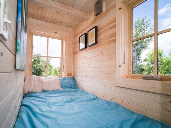 Lincoln Tiny House at Mt Hood Village 006