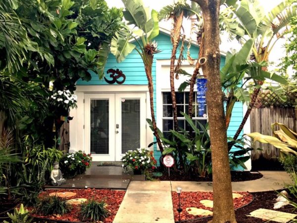 Little Cottage in Lake Worth For Sale 001