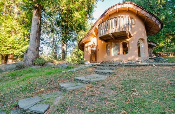 Little-Fairytale-Cob-Cottage-002
