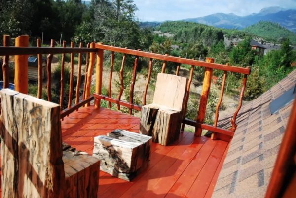 Little Off-Grid Fairytale Cottage in Patagonia Rooftop Balcony