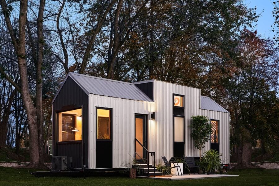 Liv-Connected Tiny House 001