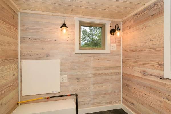 luxury-tiny-house-for-sale-in-asheville-014