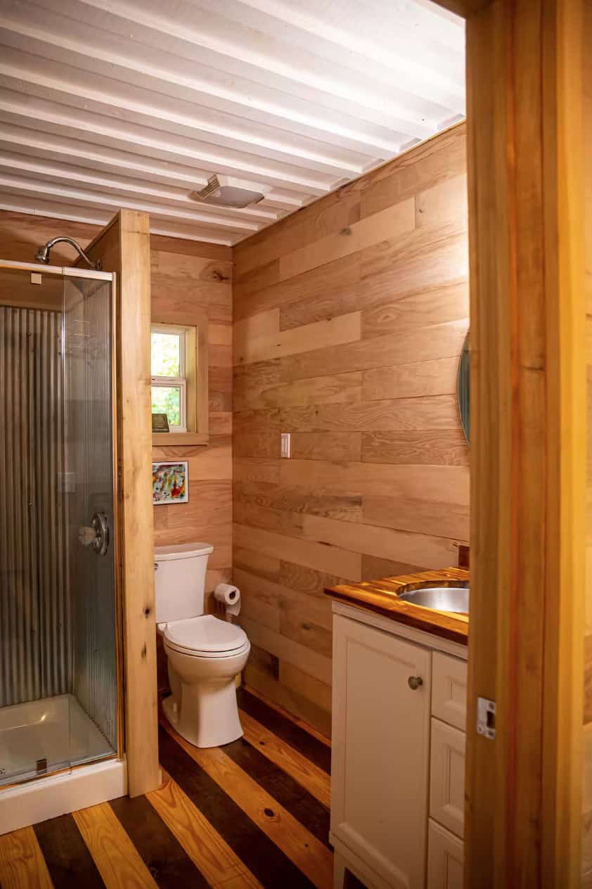 Magical Cabin in the Woods of Alabama