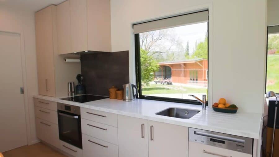 Man’s Incredible Expanded Container Home 2